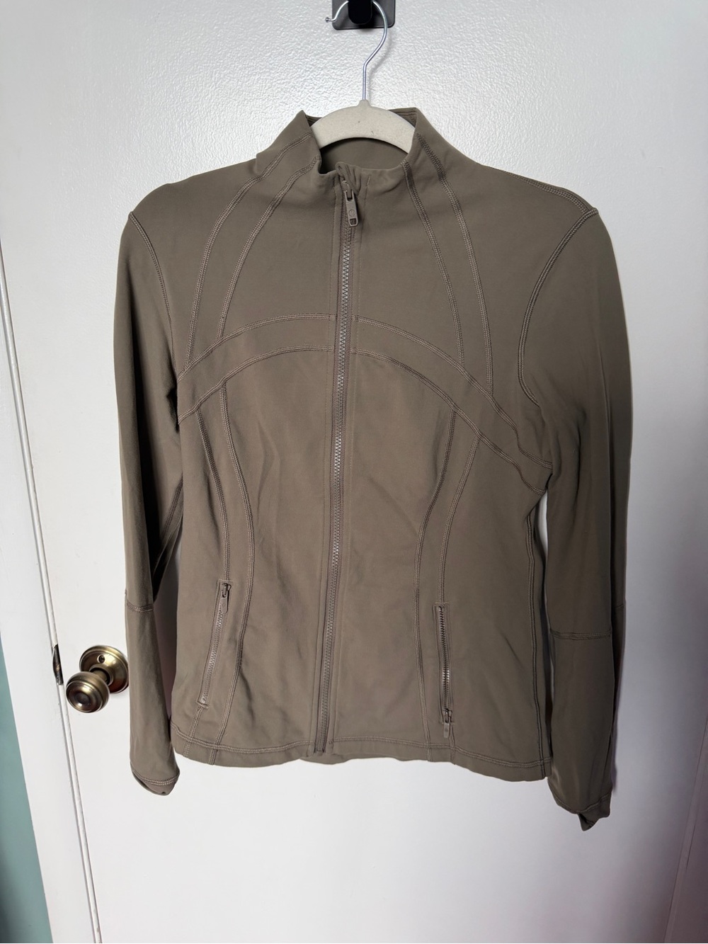 Lululemon defined jacket - Picture 2 of 4